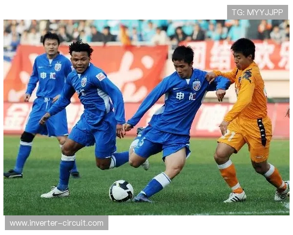 上海申花动荡内幕:战术混乱与高层分歧加剧,昔日豪门恐跌出争冠行列! 上海申花动荡内幕:战术混乱与高层分歧加剧,昔日豪门恐跌出争冠行列!