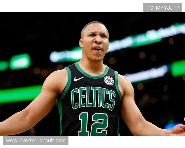 格兰特·威廉姆斯无球跑动制造空位，3D价值凸显